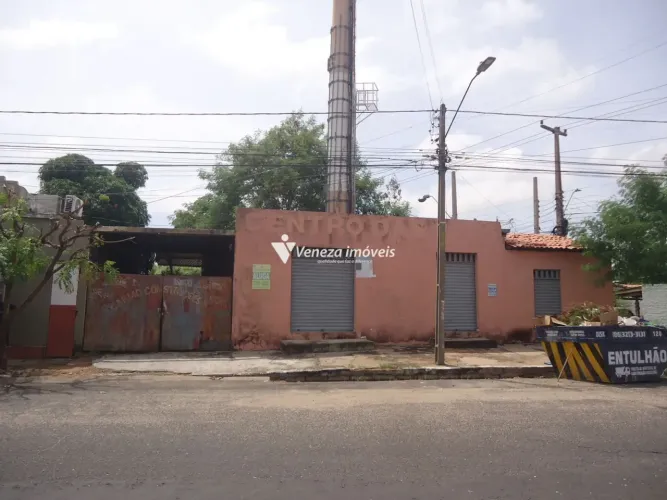 Galpão na Av. José dos Santos e Silva para aluguel