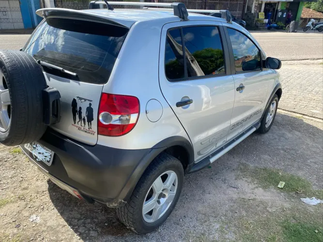 Volkswagen Crossfox 1.6 MI Total Flex 8V 5P 2009