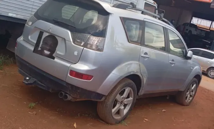 Sucata outlander v6 para retirada de peças 