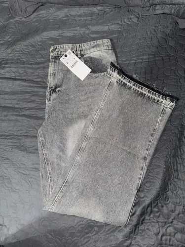 Calça Flare importada 
