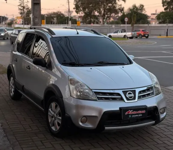 Nissan Livina X-gear Sl/X-gear 1.8 Flex F. Aut. 2013