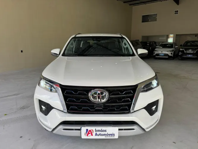 Toyota Hilux SW4 SRX 4X4 2.8 TDI 16V Dies. Aut. 2021