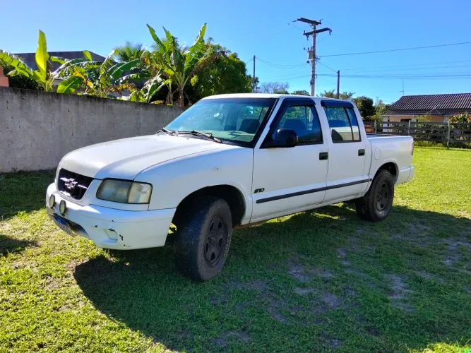 Chevrolet S10 Pick-up Std. 2.2 MPFI CD 2000