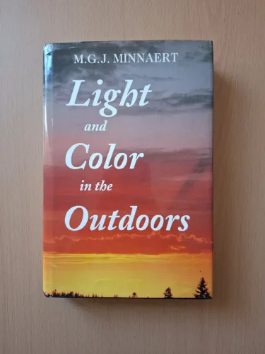 Livro Light and Color in the Outdoors