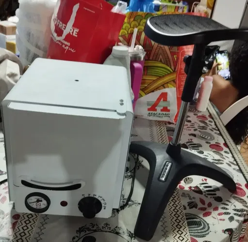 Esterelizador de alicates de unhas