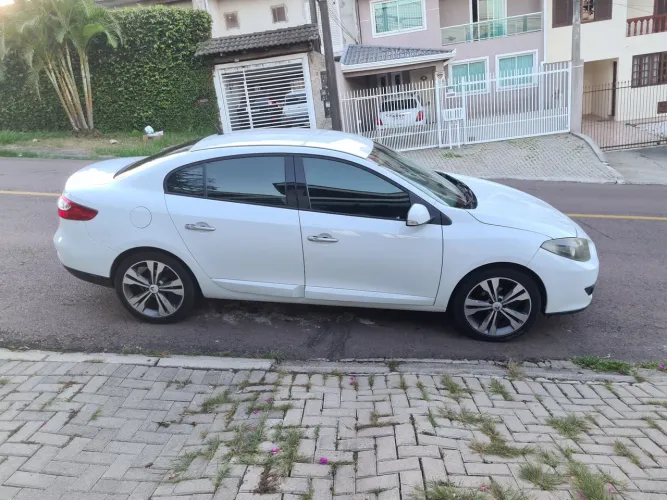 Renault Fluence Sed. Dynamique 2.0 16V Flex Aut. 2013