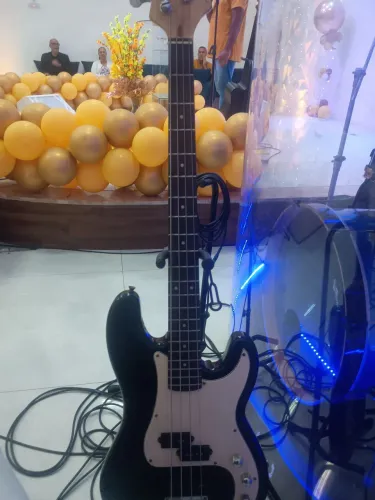 Baixo Steinberg precision jazz Bass 4