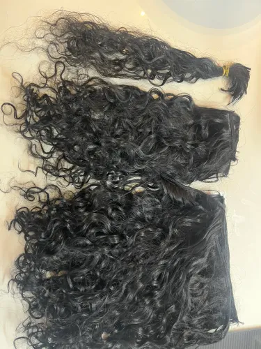 Cabelo humano cacheado