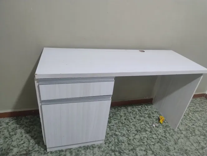 Mesa escrivaninha