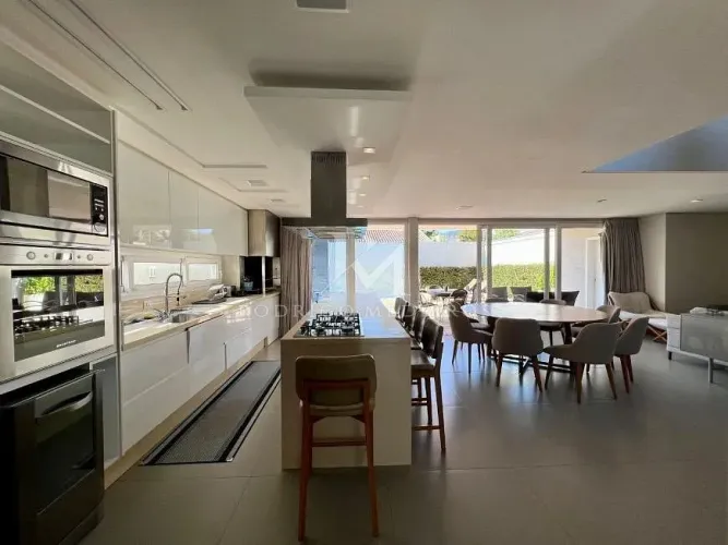 Casa com 3 suítes à venda no Santa Mônica, Florianópolis