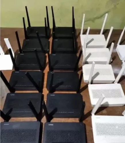 Roteadores Huawei 5G EG8145V5 15 unidades 