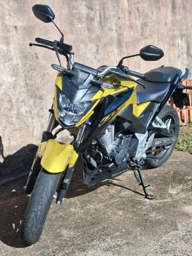 Moto cb twister 300f 2023 flex
