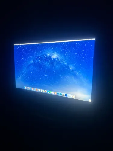iMac Apple 27" Mid 2010 (Modelo 11,3) | i5 | 12GB RAM | 240GB ARMAZENAMENTO