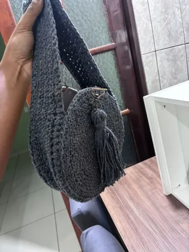 Bolsa de crochê artesanal
