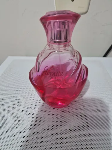 Perfume descontinuado floratta in rose 