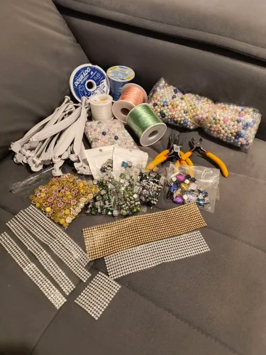 KIT COMPLETO PARA ARTESANATO, CHINELOS E BIJOUTERIAS - PRODUTO NOVO