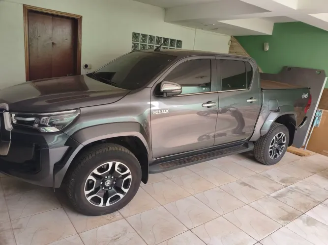Toyota Hilux CD SRX Plus 4X4 2.8 TDI Die. Aut. 2024