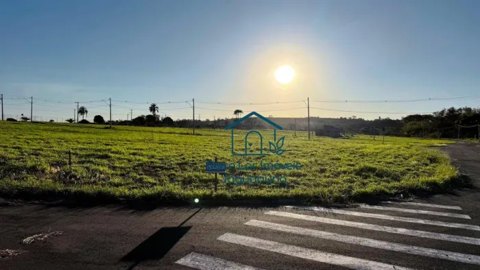 Terreno à venda, 374 m² por R$ 240.000,00 - Camanducaia Praça e Parque - Jaguariúna/SP