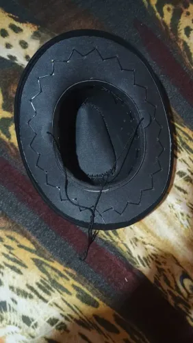 Vendo chapéu preto novo de calboy