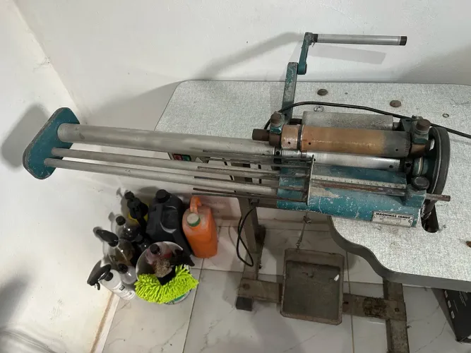 Vendo máquina Refiladeira 800$