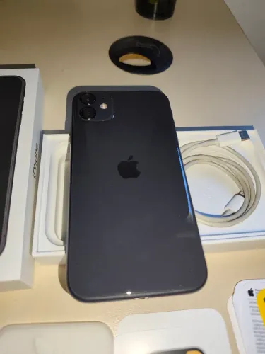 iPhone 11 128 GB lacrado