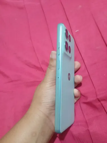 Vendo Celular, moto G 56 em perfeito estado, 1 mês de uso Vai com nota fiscal e carregador