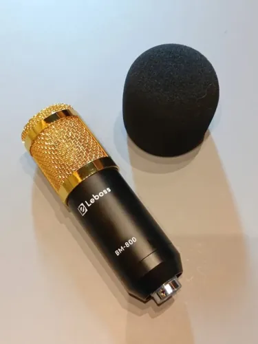  Microfone Condensador Leboss BM-800 (Preto e Dourado) + Espuma Pop Filter