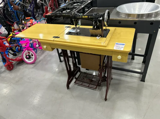 Máquina de costura manual, ELGIN 