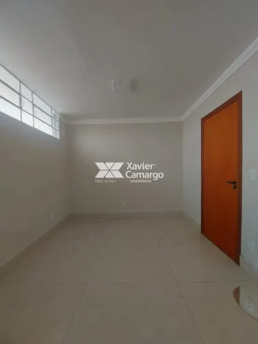Sala com 13,50m² em conjunto comercial para locação no Centro - Rio Claro/SP