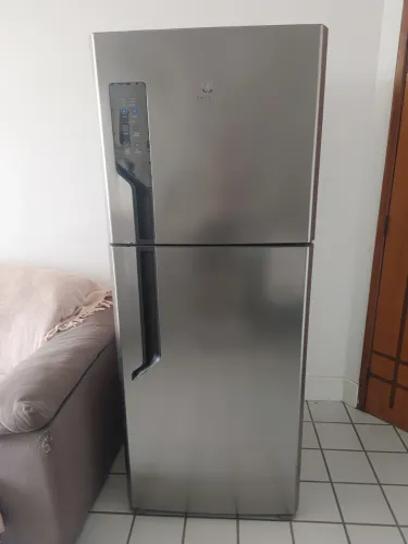 Geladeira Eletrolux 431L
