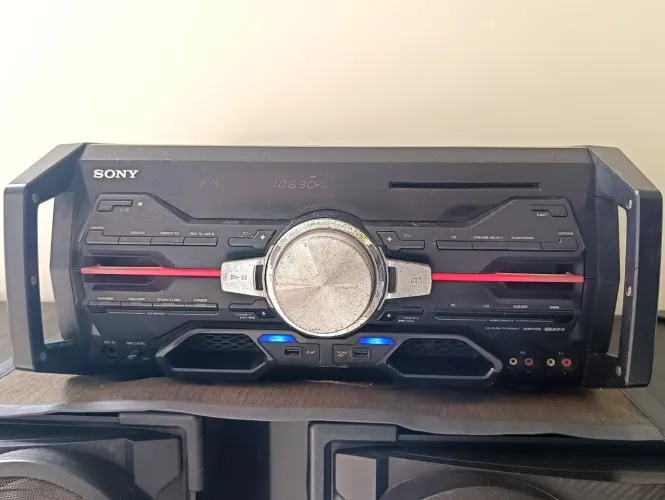 Vendo um som marca Sony