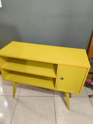 Rack amarelo retro 