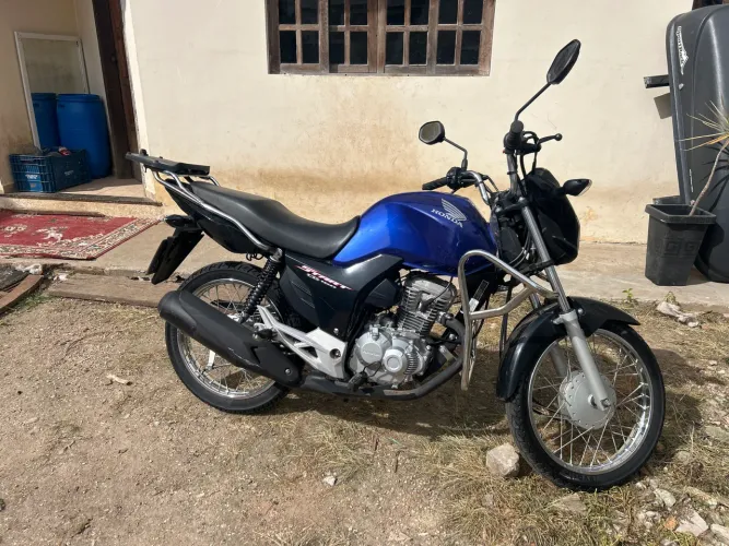 Vendo start 160 com 7600 km