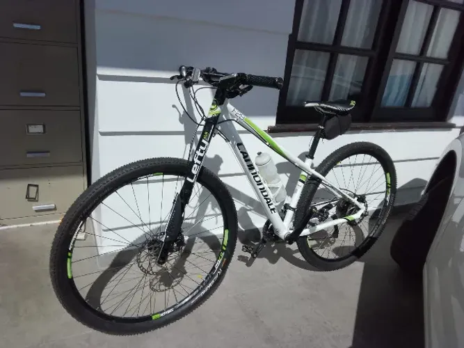 Bike MTB Cannondale Lefty - F-29 Estado de Nova. Quadro 15.
