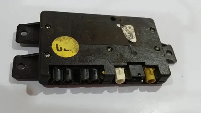 Módulo Amplificador De Som Audi A6 Allroad 2001    Preto