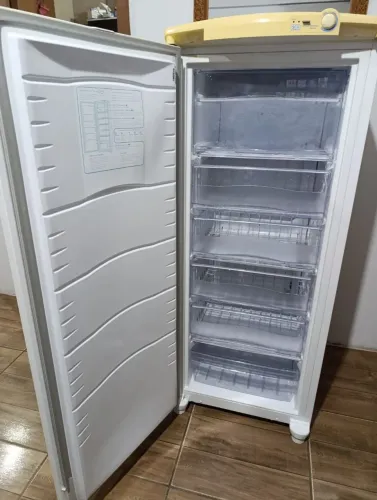 Freezer vertical Consul 260lt em Perfeito Estado!