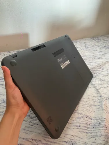 Notebook Samsung Essentials 