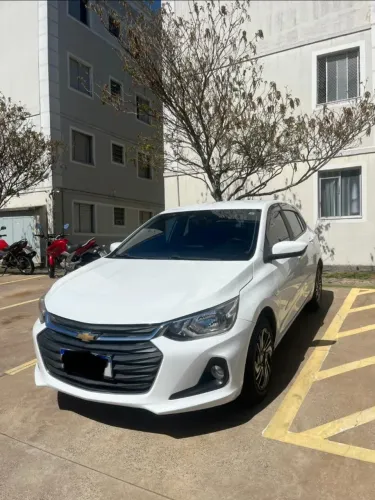 Chevrolet Onix Hatch LT 1.0 12V Flex Mec. 4P 2024