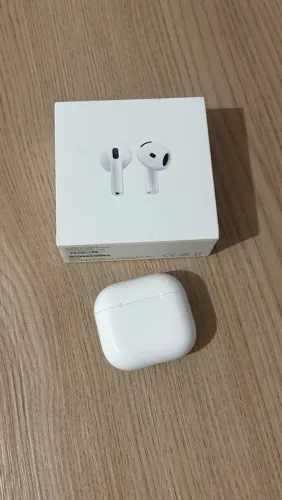 AirPods 4