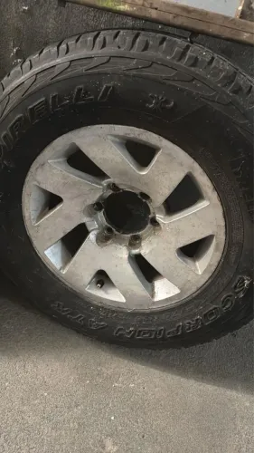 Rodas e pneus Mitsubishi aro 16