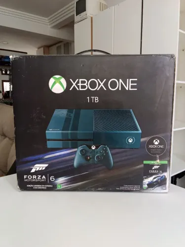 Vendo Console Xbox One Edição Forza Motorsport 6 1TB Semi novo
