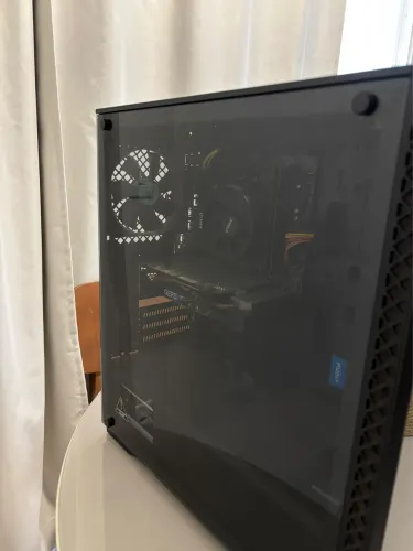 GABINETE GAMER RYZEN 5 