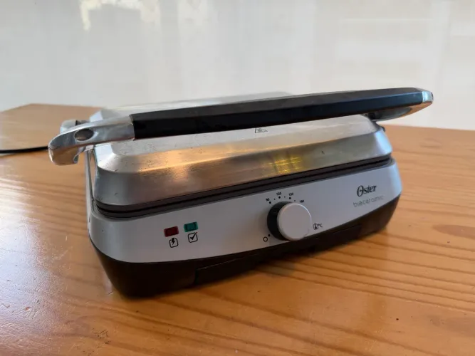 Grill Oster Bioceramic - Quase Novo