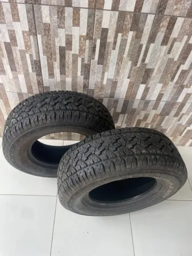 Pneus seminovos