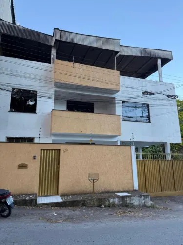 CASA DUPLEX NO BAIRRO GÓES CALMON - CONFORTO, ESPAÇO E EXCELENTE LOCALIZAÇÃO