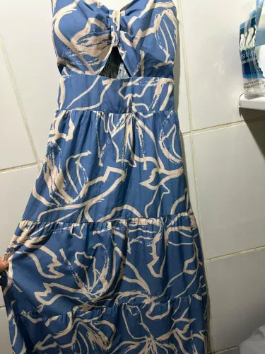 Vestido azul, delicado em boa qualidade ?