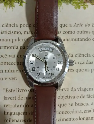 Relógio Victor inox automático 