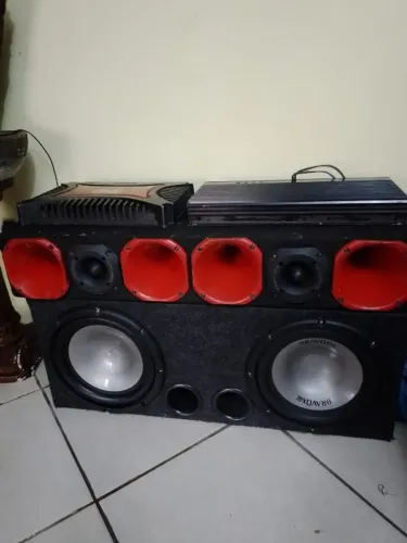 Som automotivo super potente 