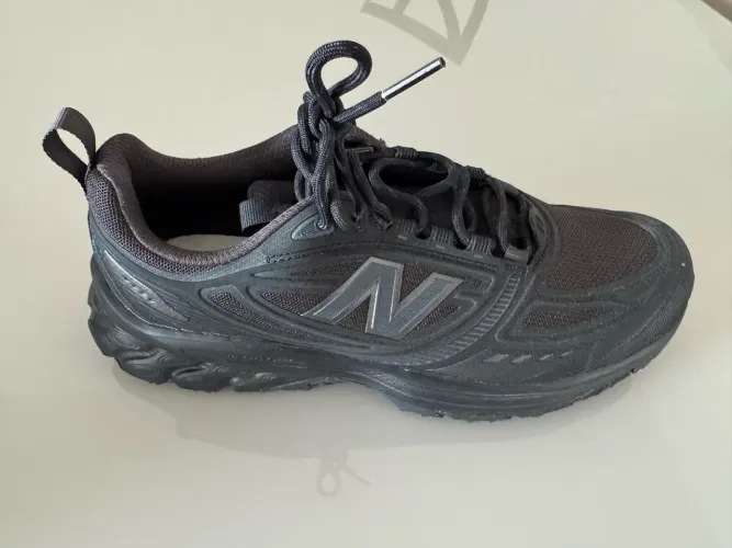 Tênis New Balance Fresh Foam 410V9 Preto 40
