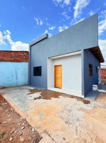 Casa á venda por R$ 190.000,00